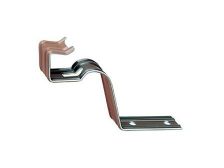 Metalen beugel met een gebogen vorm en twee gaten voor bevestiging aan een oppervlak.