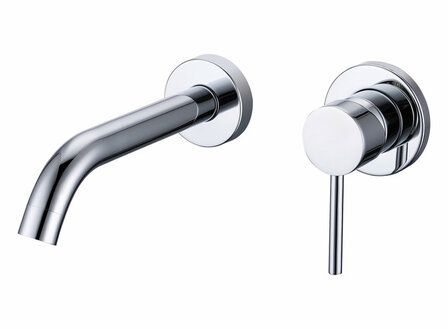 Strak vormgegeven chroomkleurige badkamerkraan met een lange tuit en een draaiknop voor het water.