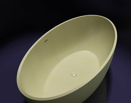 Een ovale, cr&egrave;me-kleurige badkuip van glad materiaal met een minimalistisch ontwerp en een enkele waterafvoer.