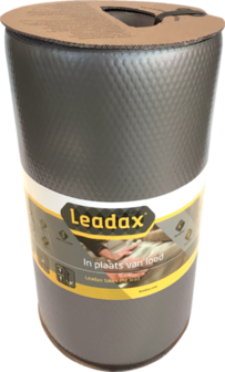 Zwarte rol met een textuur van diamantpatroon en een geel merklabel van Leadax, met tekst over het vervangen van lood.