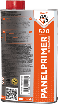 Verpakking van panelenprimer met een grijze en oranje kleur, met tekst in meerdere talen en een dop bovenop.