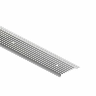 Een witte, geperforeerde laminaatstrip met horizontale ribbels en een rechte rand aan de bovenkant.