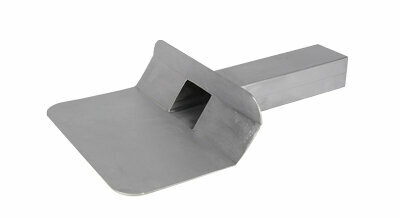 Roestvrijstalen spade met een brede, rechte schep en een stevige handgreep aan de achterkant.