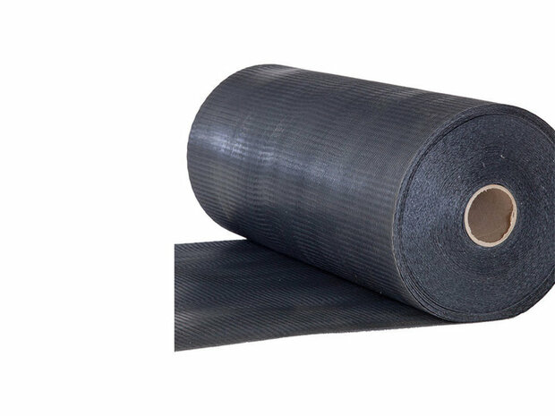 Zwarte rol van stevig, gewalst materiaal met een gestructureerd patroon aan de buitenkant.