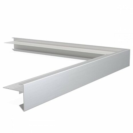 Kwartvormige aluminium gevelbekleding met een matte afwerking en gleuven aan de bovenkant.