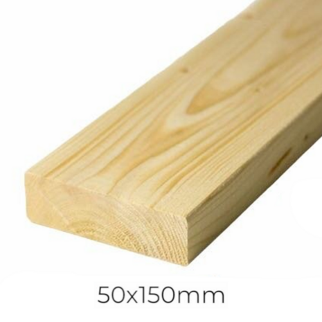 Lichtgekleurde houten lat van 50x150mm met zichtbaar houtpatroon en recht geslepen randen.