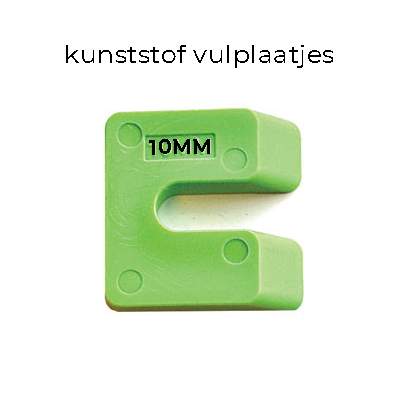 Groen kunststof vulplaatje in de vorm van een 'C', met de maat "10MM" op de voorkant en ronde hoeken.