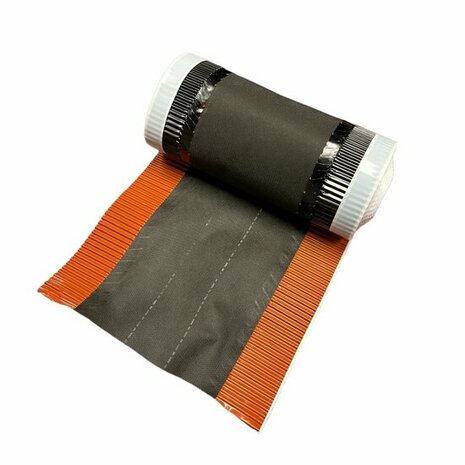 Zwarte rol met oranje rand, bestaande uit dunne, verticale lijntjes en een glad, recht oppervlak.