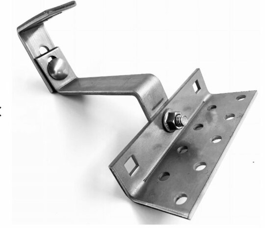 Een metalen beugel in zilver met een rechte arm en meerdere gaten voor bevestiging, voorzien van een bout.