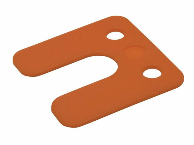 Oranje rubberen houder met U-vorm en twee gaten, handig voor verschillende toepassingen.